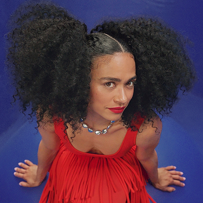 Prose launches clean personalized styling gel in ‘curl outside the